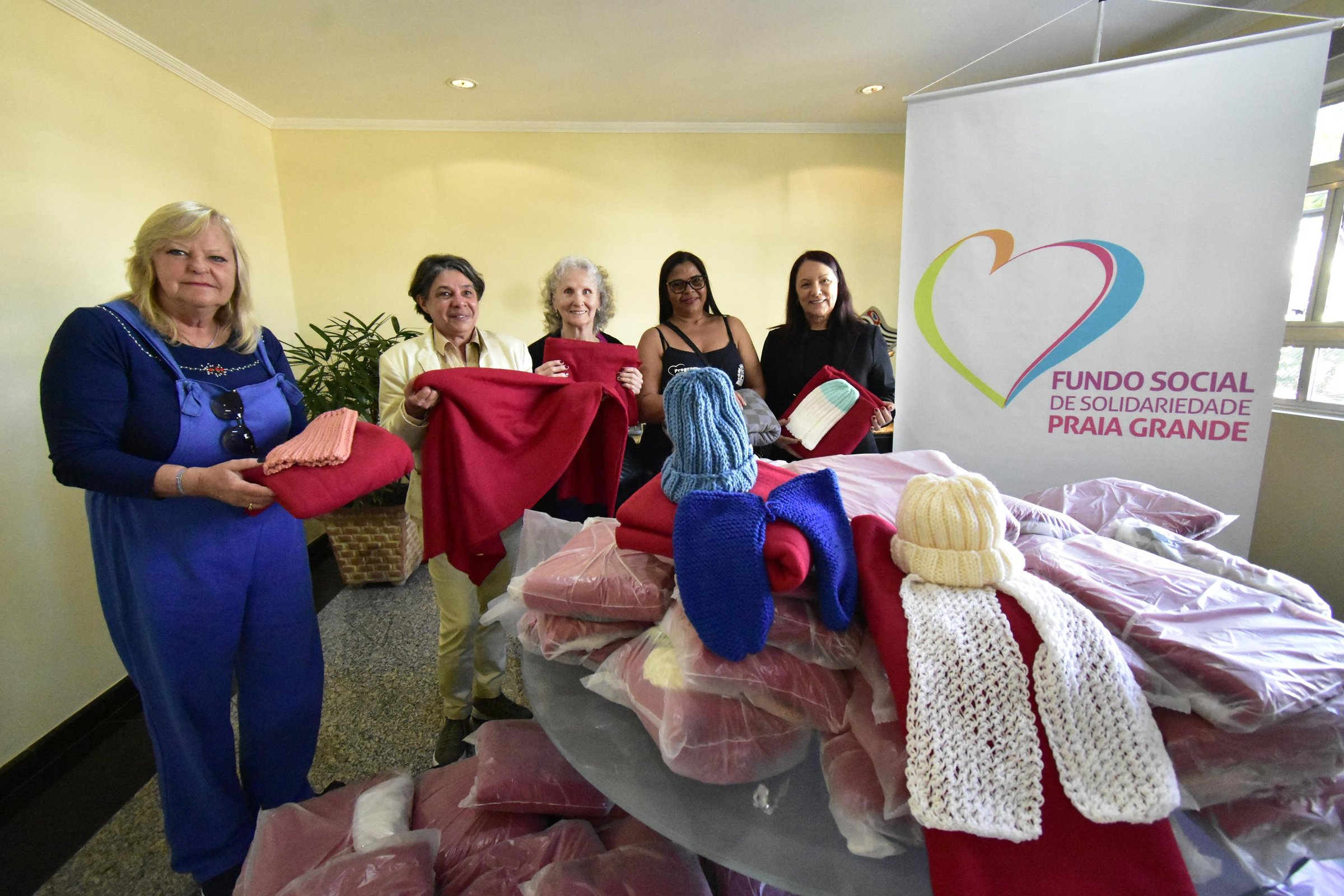 Imagem da 'Campanha 'Agasalho 5'