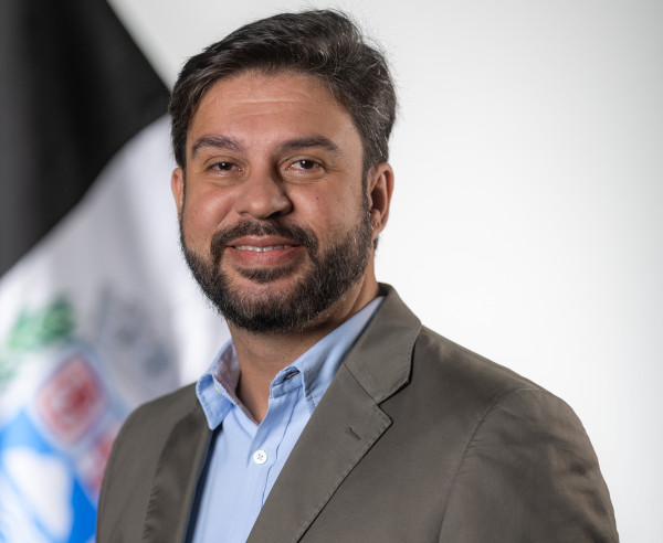 Fabrício Menezes de Paula